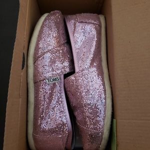 Sparkly  Tom's pink slip-ons